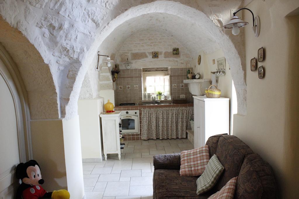 הוילה מרטינה פרנקה Trullo Galeotto מראה חיצוני תמונה